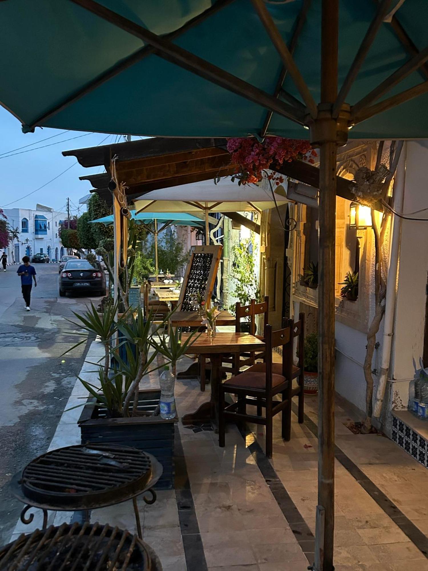 Hotel L'Artisan Harqalah Exteriér fotografie