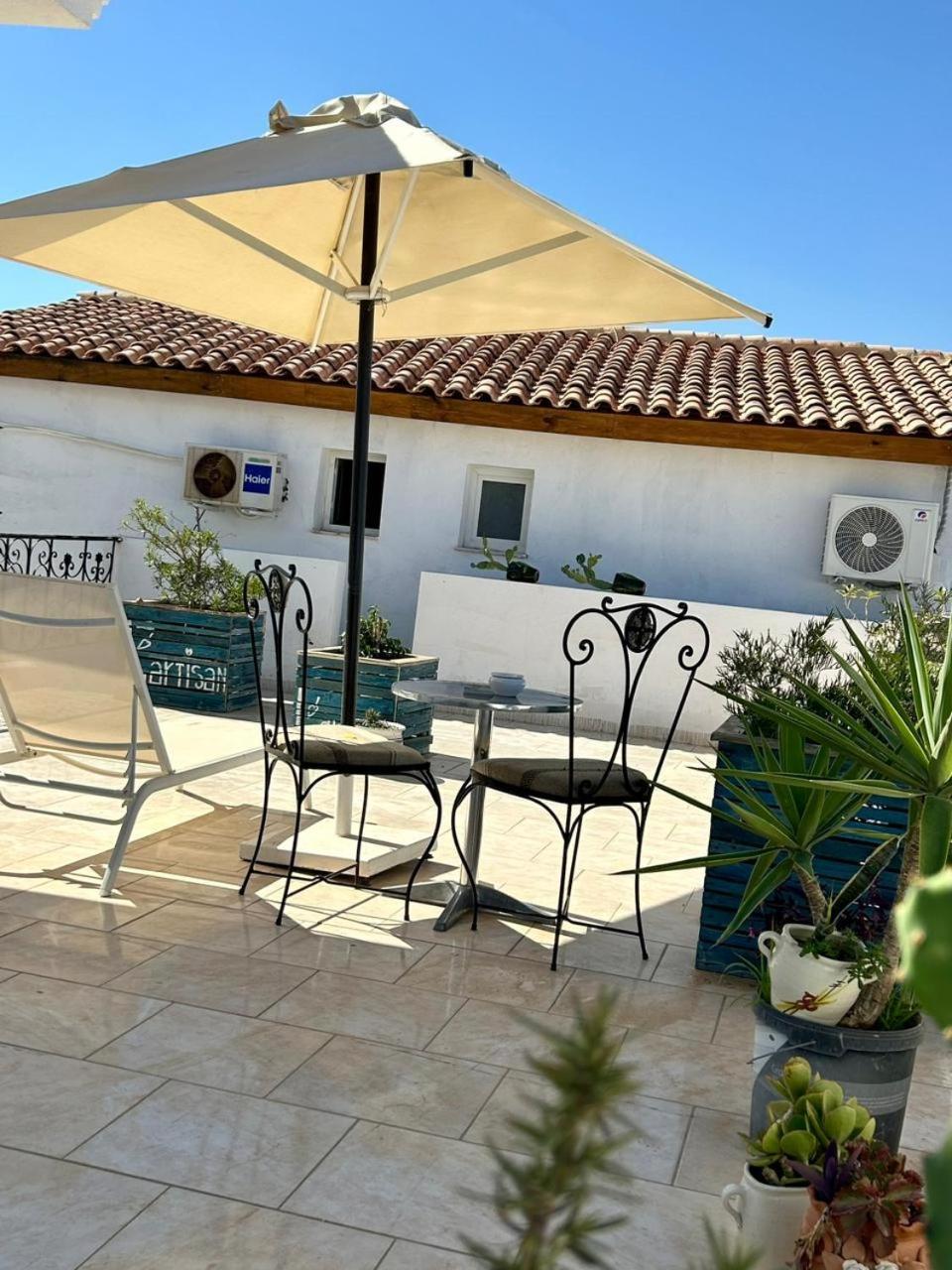 Hotel L'Artisan Harqalah Exteriér fotografie